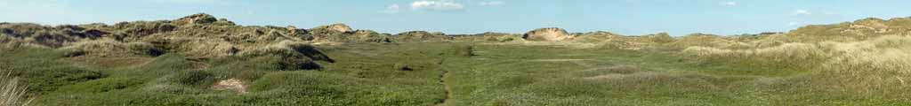 The middle slack at Aberffraw looking green.