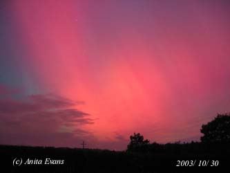 Aurora display seen from Cumbria on the night of 30 October 2003. Photo (c) Anita Evans. Click to see larger image. 