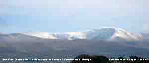 Snow between Garnedd Uchaf and Carnedd Llewelyn.