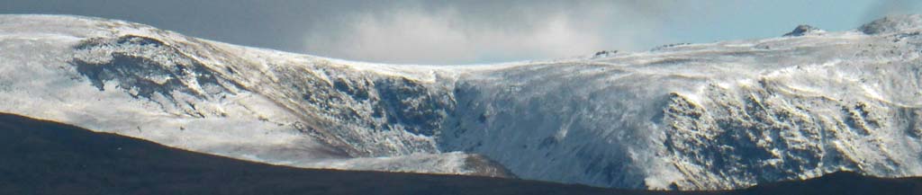 Sprinkling of snow on the Carneddau Mountains, Wales.